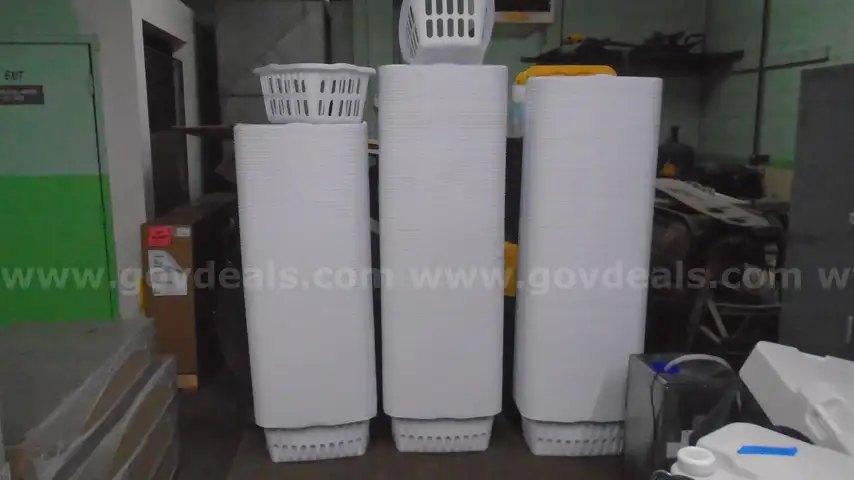 Lot of Approx. 250 Laundry Baskets