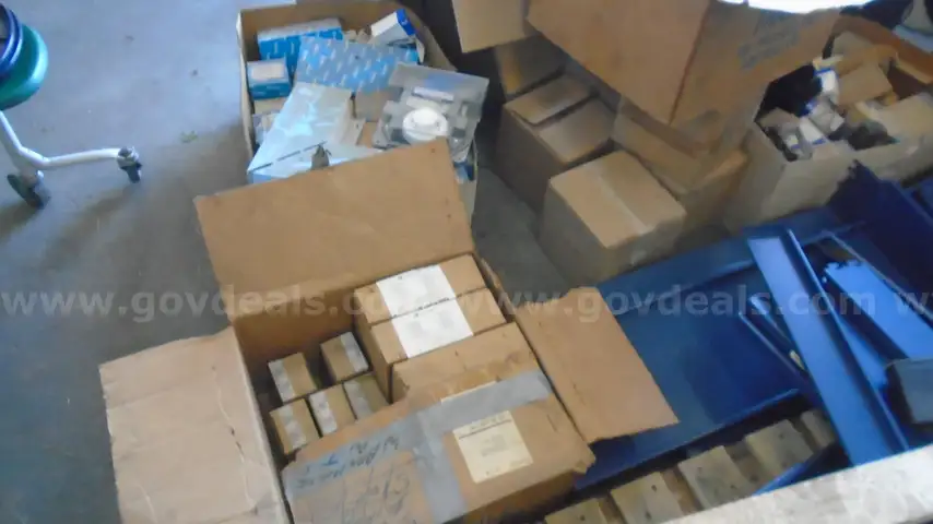 Assorted Smoke Detectors and Parts