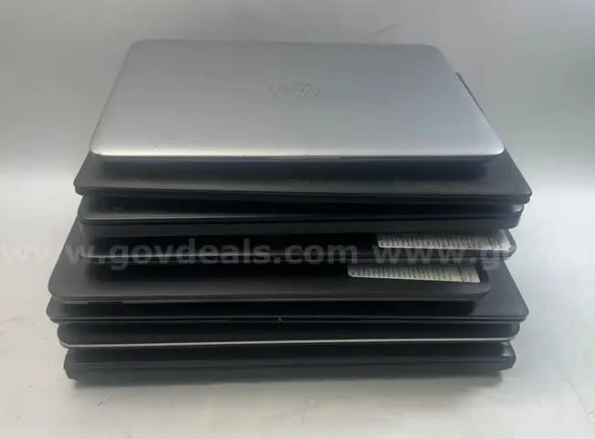 Lot of 8 Laptops (Dell, Lenovo, HP)
