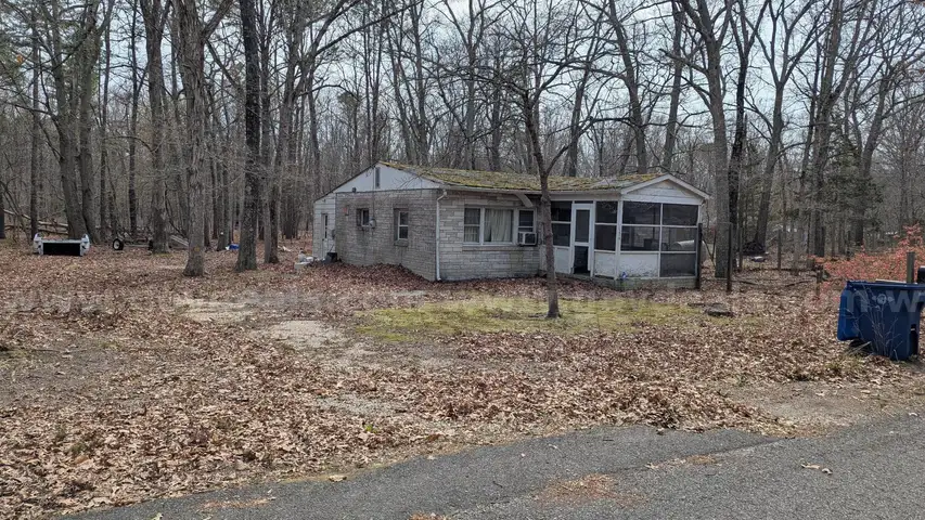 Discounted House In Serene Location - Needs TLC