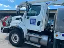 2012 Freightliner M2 106