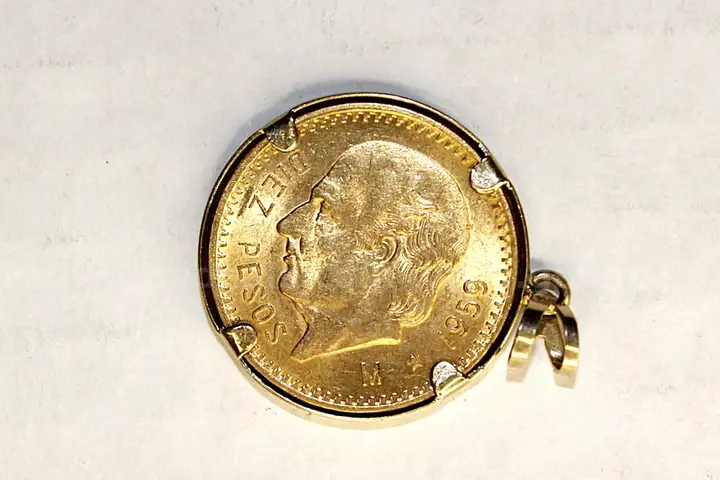 1982 South African Krugerrand, 1959 Mexico Gold 10 Pesos, 1865 8k Gold Coin, &#x26; Miscellaneous Jewelry