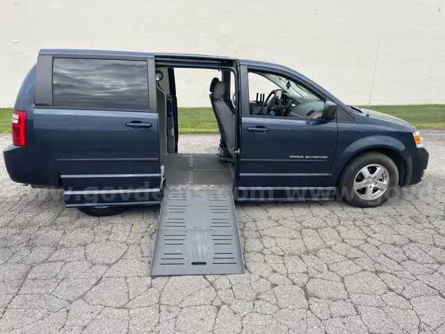 2009 Dodge Grand Caravan Braun Entervan Handicap Van