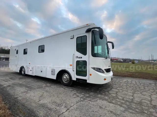 2019 Thomas Matthews Speciality Vehicles Mobile Medical Blood Drive Bus