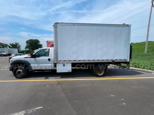 2016 FORD F-550 Box Truck Service Utility Truck