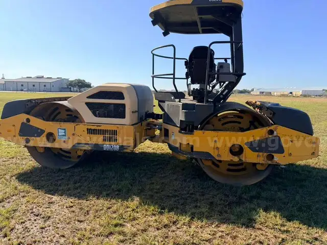 2016 Volvo DD120B Roller  * SEE VIDEO *