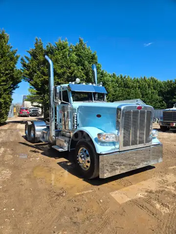2018 Peterbilt 389 Glider