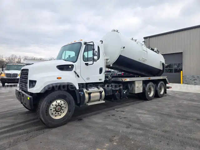 2016 freightliner dumping vac truck