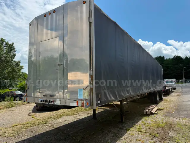 2007 Fontaine 48ft T/A Spread Axle Flatbed Trailer with Curtain Sides