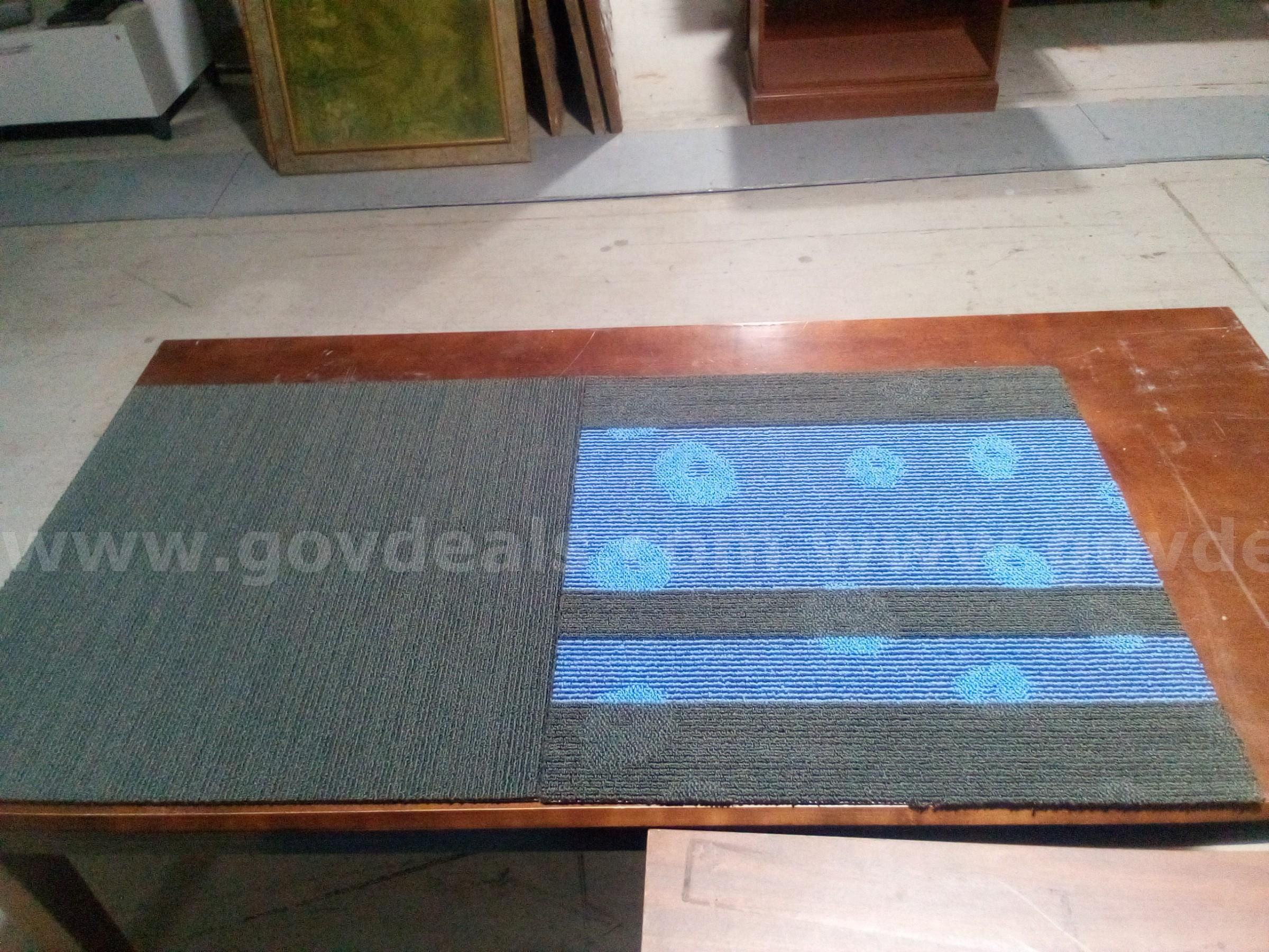 Room Carpet 24x24 GovDeals   292 1251 1 