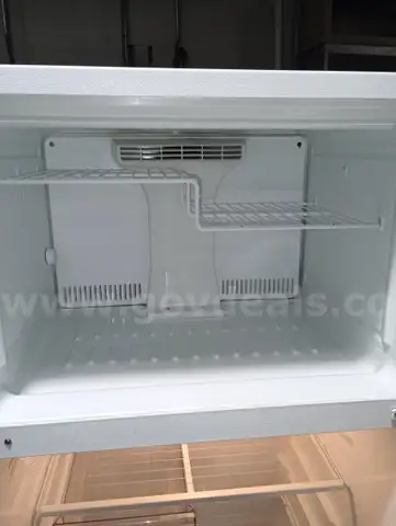 Hotpoint refrigerator