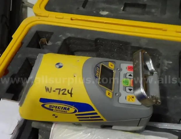 ENGINEER&#x27;S LASER PIPE TRENCH LEVEL