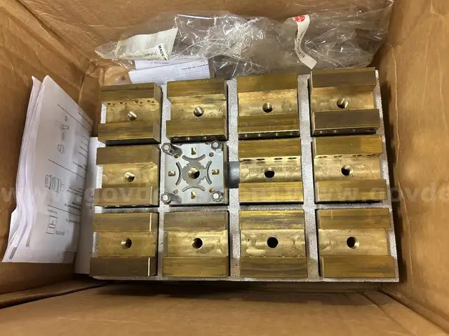 Erowa ER-010793 slotted brass holder (QTY: 12)