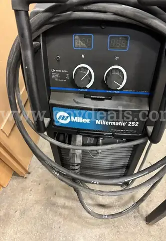 Miller Mig Welder - LIKE NEW