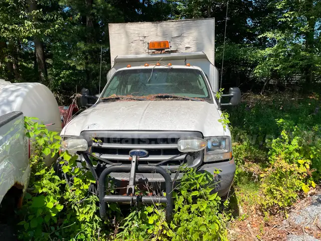 2004 Ford F-450 SD Mason Dump w/Plow and Electric Sander
