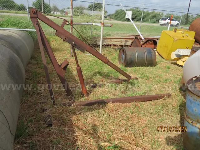 Engine Hoist - Cherry Picker
