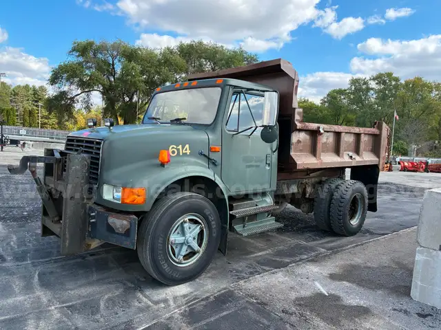 1992 International 4700 Dump truck