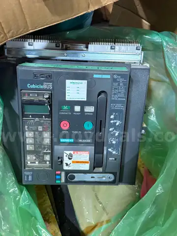 One Siemens 1600 AF Circuit Breaker