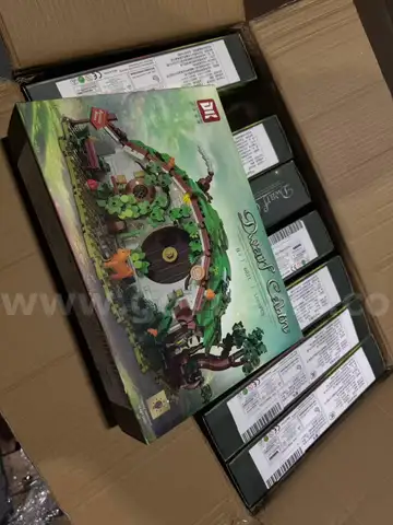 1 box brand new toy bricks (16 units)