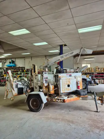 2007  Altec Wood Chipper