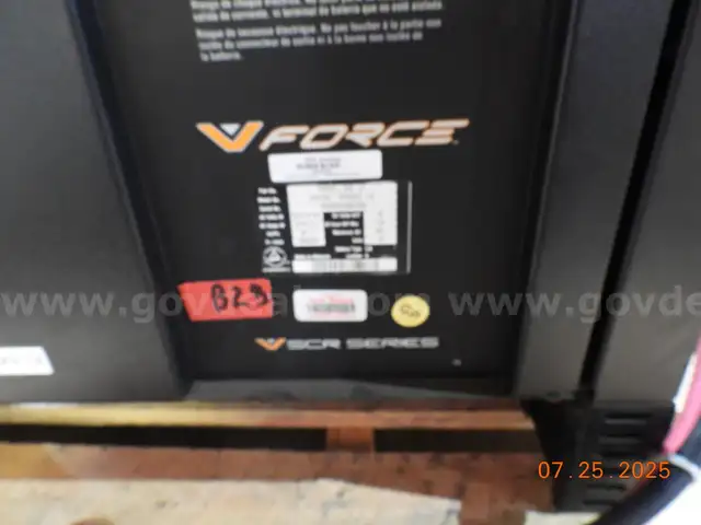 V-FORCE SMC36C FORKLIFT BATTERY CHARGER
