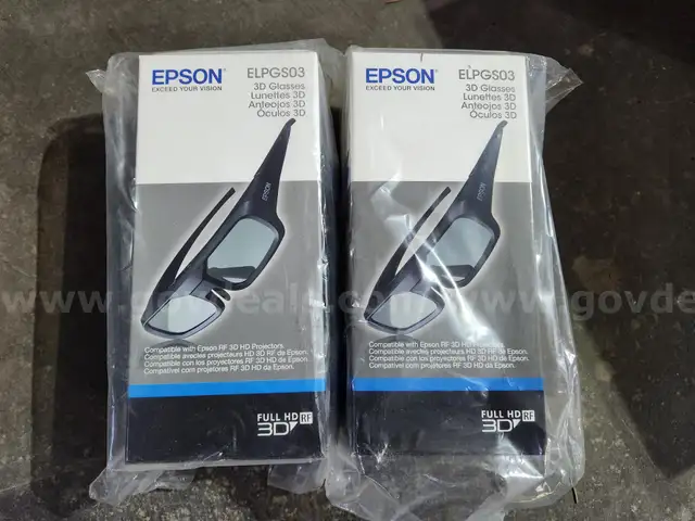Lot of 2 3D Glasses