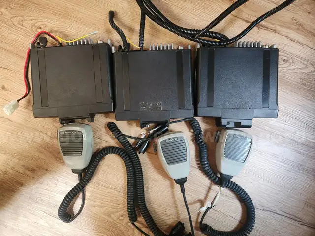 Lot of 3 Kenwood NX-5700 Mobile Radio &#x26; Mics