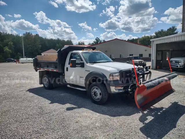 2005 Ford F-450 SD Dump Truck w/ Plow