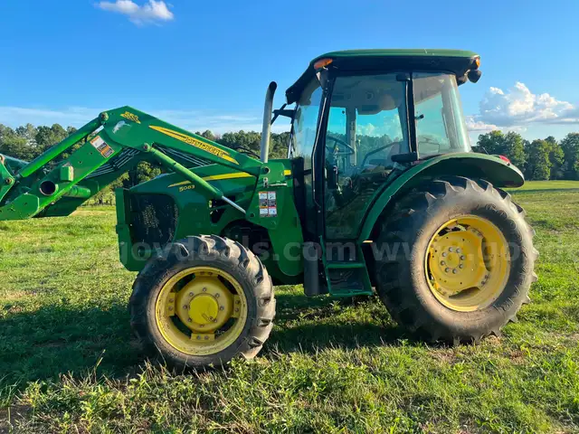 John Deere 5083e Limited 4X4 Cab Tractor