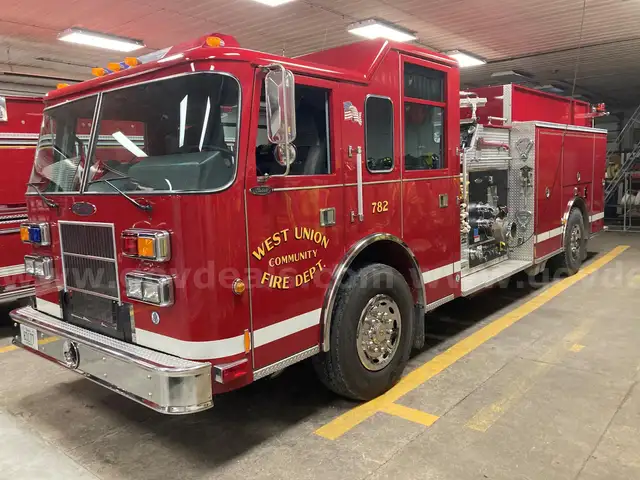 2000 Pierce Sabre Tilt Cab