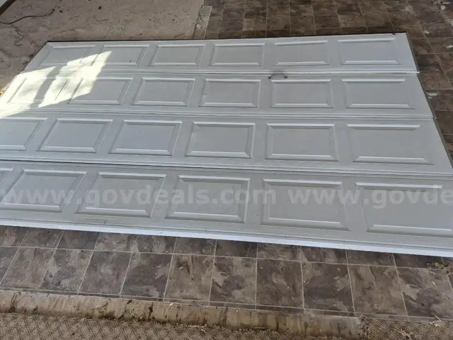 Uninsulated garage doors