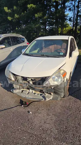 2010 Nissan Versa 1.8 S Sedan