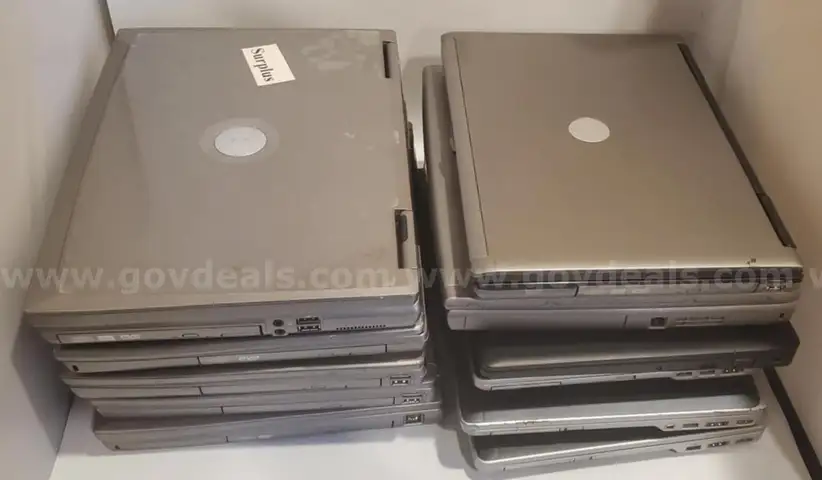 Lot of 11 Dell Latitudes, Various model, No HDD