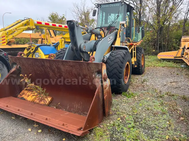 John Deere 624 J High Lift Loader