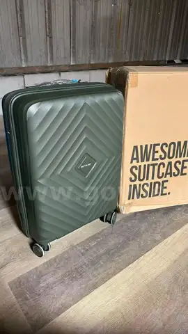 BRAND NEW Blackish Green 20 inch Luggage(BR-01)