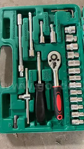 SHIPPING AVAILABLE 53 Pieces 1/4 inch Drive Socket Ratchet Wrench Set, with Bit Socket Set Metric and Extension &#xFF08;11-02&#xFF09;
