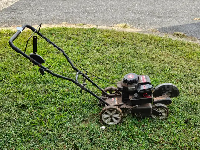 Lawn Machines Edger