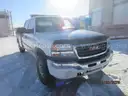2005 GMC Sierra 3500 4WD Pickup Truck, Service Body - 8.1L V8 OHV 16V.