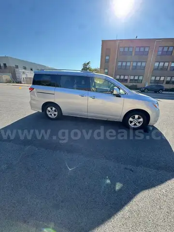 2017 Nissan Quest SV