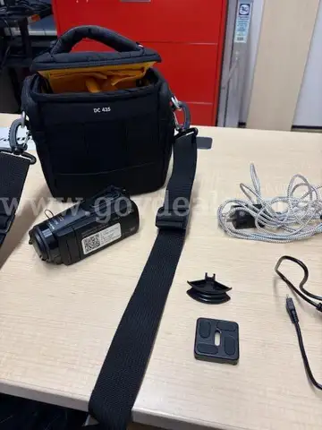 Canon HF W10 Camcorder