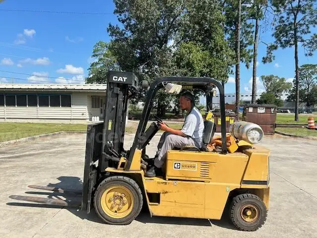 1992 Caterpillar VC60D