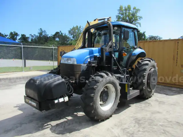 2014 New Holland Tractor TS6.125