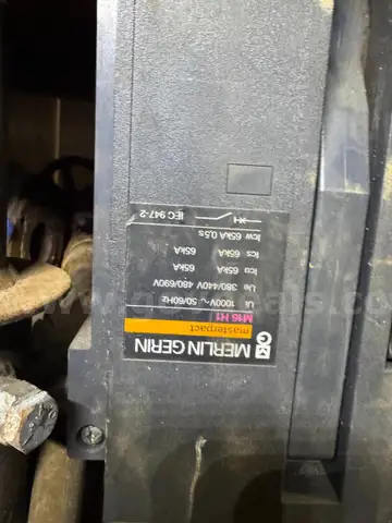 Merlin Gerin Masterpact M16 H1 1600A 3P 1000V Circuit Breaker STR38S Trip &#x2013; 65kA