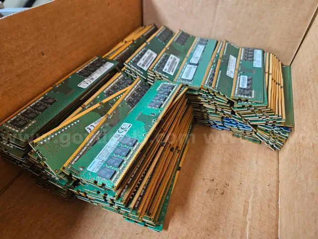 Lot of 200 Sticks 8GB PC4 Desktop RAM ✅ PC RAM Memory