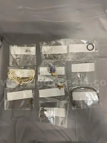 Lot of 39 Jewelry Items