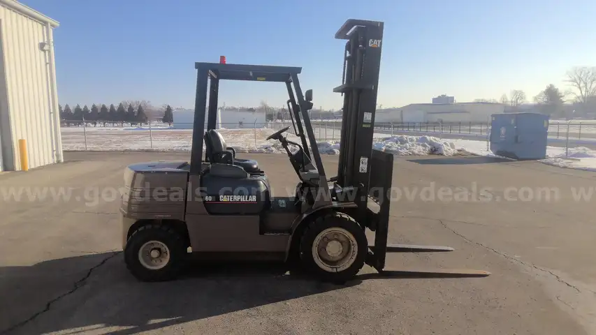 Caterpillar Forklift