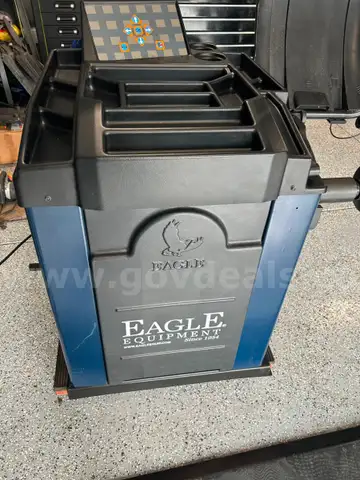 Eagle Equipment Wheel Balancer