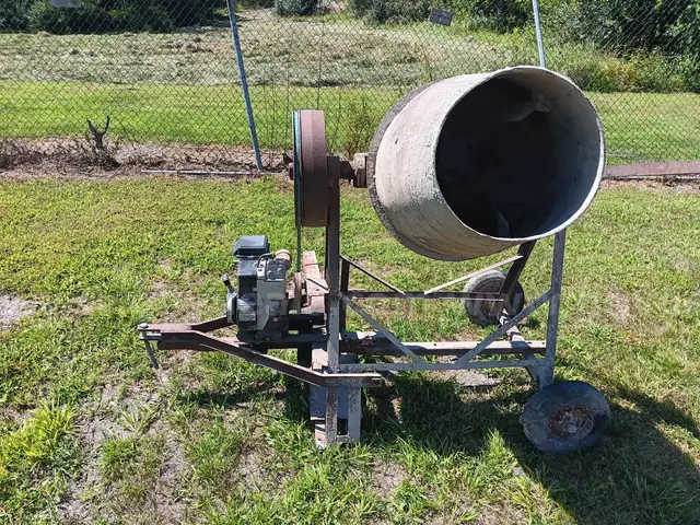Old gasoline Concrete Mixer