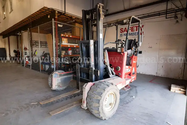 Moffett M8 55.3PL Truck Mounted Forklift