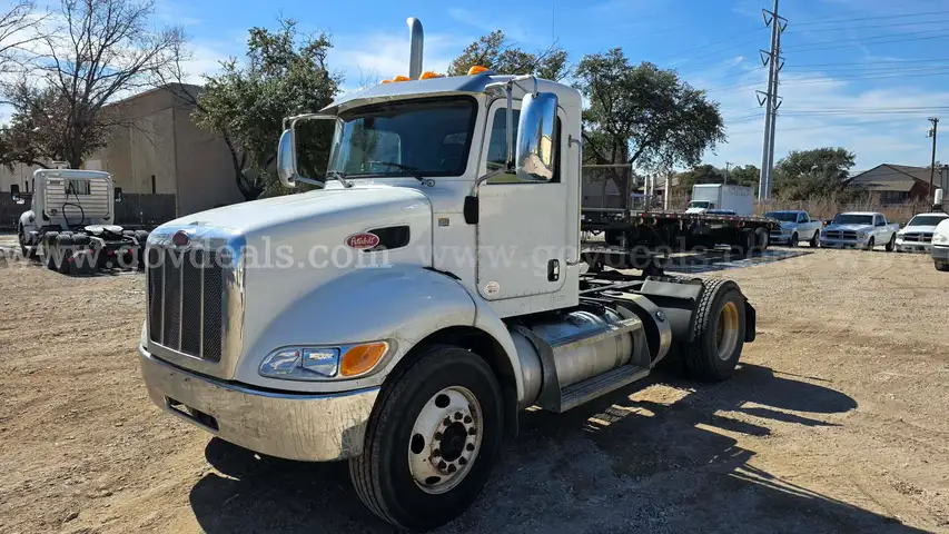 2016 Peterbilt 337 S/A Truck Tractor